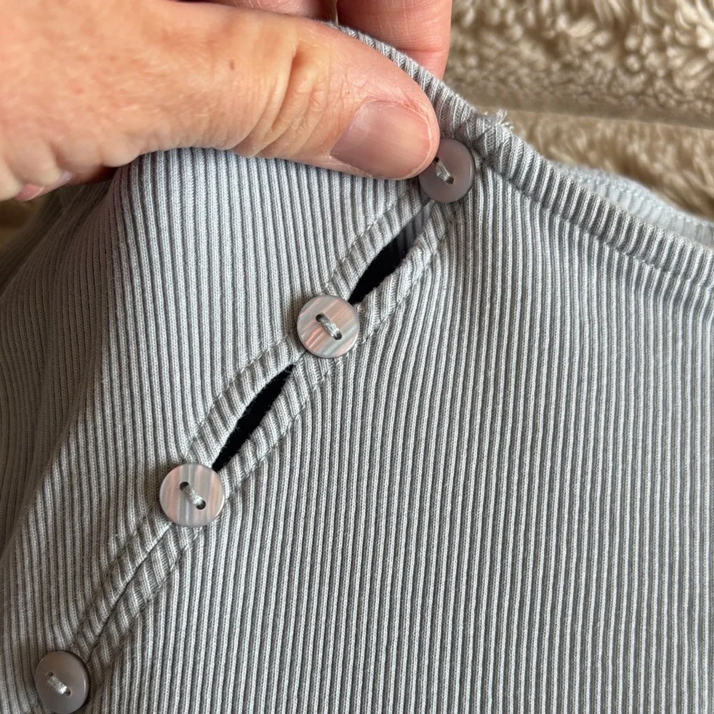 Light Blue Ribbed Button-Accent Long Sleeve Top - Picture 4 of 5